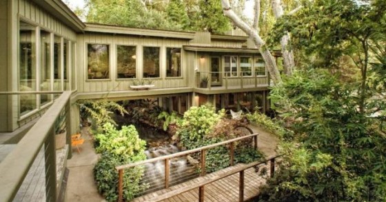  Una villa organica con fiume incluso nel parco nazionale delle sequoie in california (fotogallery)