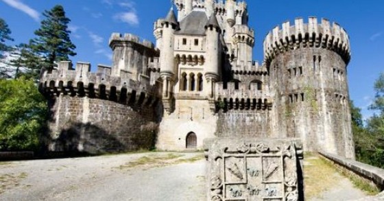 Nei paesi baschi all'asta il castello di butrón per 3,5 milioni di euro