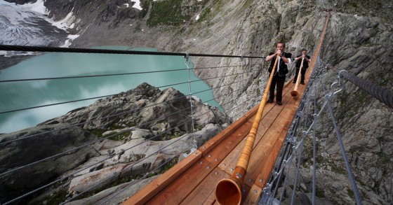 Ponti riservati ai più coraggiosi: per attraversarli bisogna essere dei temerari (Fotogallery)