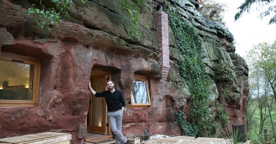 Il proprietario della casa nella caverna
