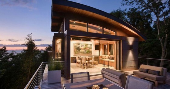 Una casa in cima a una duna con vista a 360° su una spiaggia privata (Fotogallery)