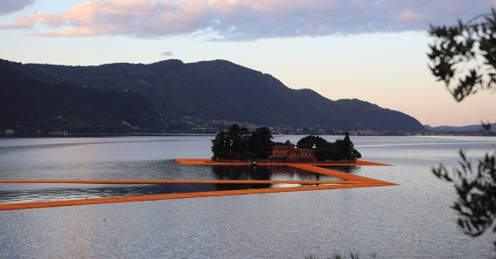 Passerella di Christo sul Lago Iseo: gli otto consigli dell'artista bulgaro per godere appieno della "Floating Piers"