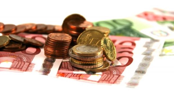 Abi: scendono ancora i tassi sui mutui, le richieste maggiori sono per il fisso