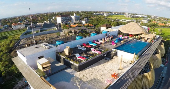 Godere del leggendario tramonto balinese sdraiati su un'amaca per soli 36 euro a notte