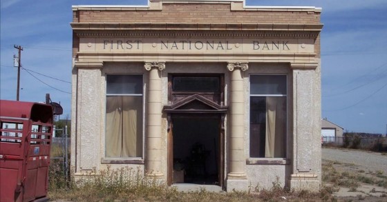 La rivincita dei mutuatari: è possibile acquistare una banca per soli 75.000 euro