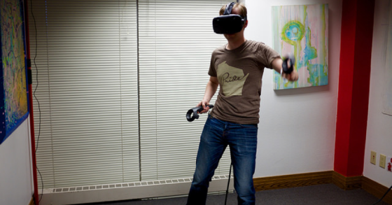 Come adattare la casa alla realtà virtuale: un suggerimento, meglio spostare i mobili