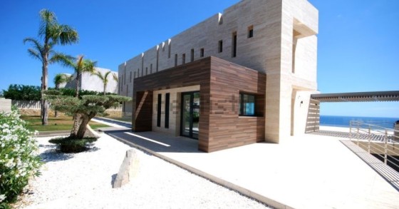Lusso, design e tecnologia in una spettacolare villa in Spagna
