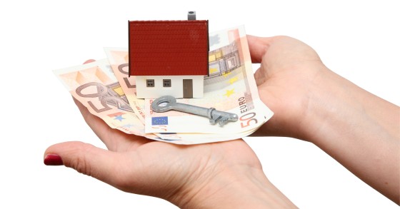 Patto di retrovendita e patto commissorio: è legale la casa al creditore fino al saldo del debito?