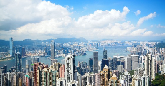 Hong Kong, un posto auto da 5 m per 2,5 m venduto a 760.000 dollari