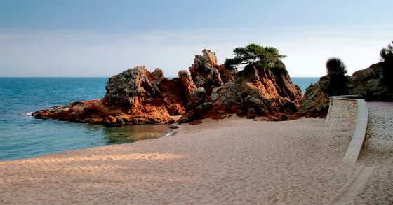 Cala Punta D'en Sureda, LLoret de Mar, Spain / Wikimedia commons