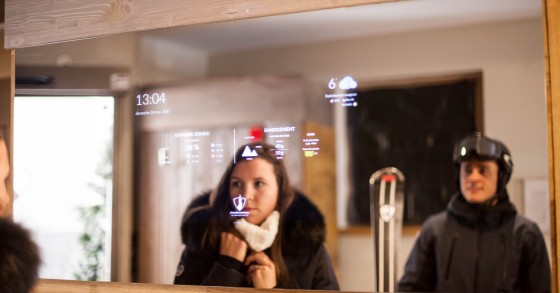 Smart mirror