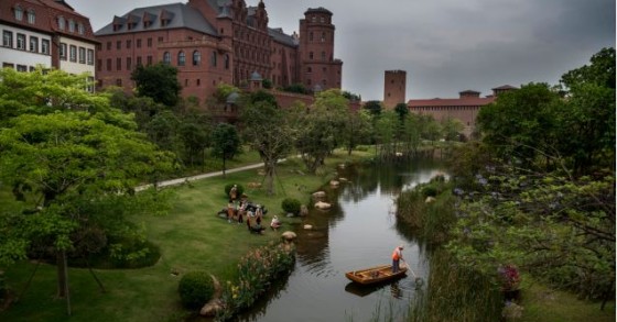 Il campus di Huawei in Cina è ispirato a 12 città europee