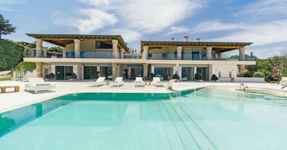 Diese Luxusvilla auf Sardinien wird für 35 Millionen Euro zum Verkauf angeboten