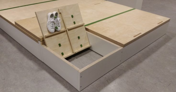 Come arredare casa con mobili a scomparsa sotto il pavimento