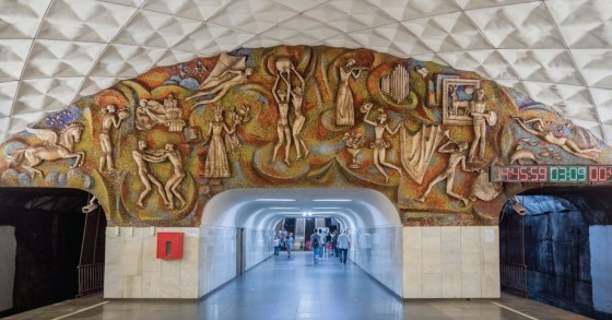Il fascino senza tempo delle stazioni sovietiche della metro