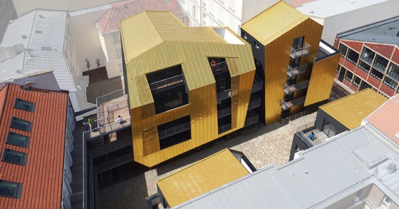 Parigi, questo strano edificio dorato è destinato all'edilizia popolare