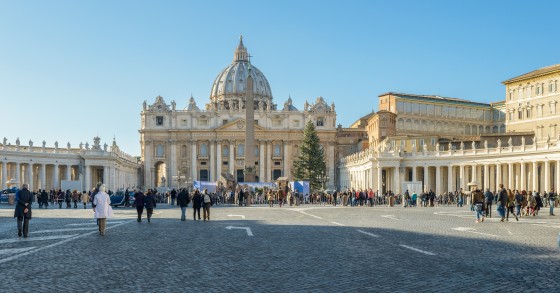 Emendamento M5S alla legge di bilancio, la Chiesa paghi l'Imu con gli arretrati