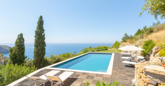 Vacanze in ville di lusso, quali opportunità in Liguria e Toscana?