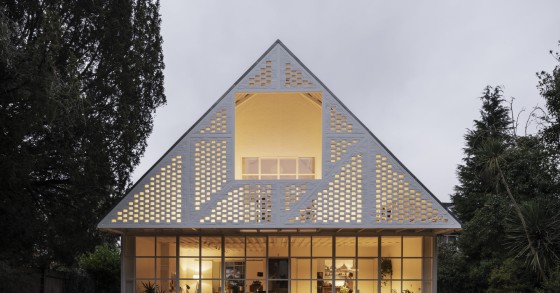 Innovazione e creatività in questa fantastica casa in stile neotudor alla periferia di Londra