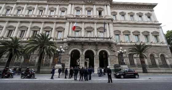 Debito pubblico sale ancora, nuovo record a 2.578,9 mld
