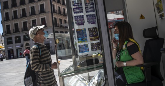 Obbligo mascherina all'aperto nel nuovo Dpcm, quali le novità