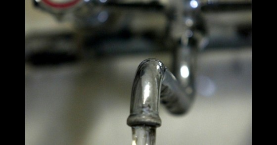 Tariffe: impennata negli ultimi 10 anni, acqua +60%