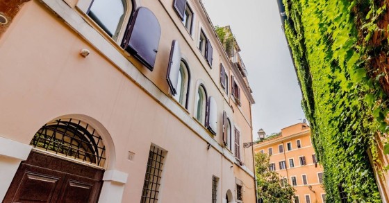 Dieses schöne Reihenhaus in Rom steht zum Verkauf