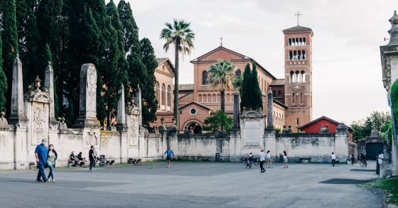 Foto de Gabriella Clare Marino pe Unsplash