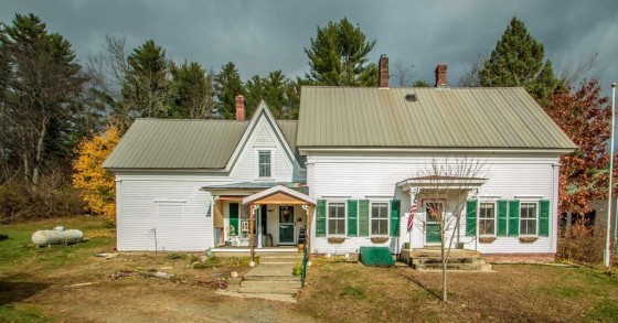 Vendesi dimora storica nel Vermont: immersa nel verde e con carcere sotterraneo