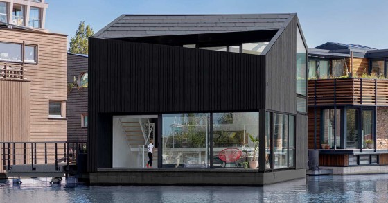 Alla scoperta di una delle case del progetto residenziale "Schoonschip" di Amsterdam