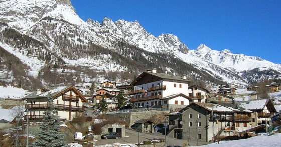 Oyace, case a 1 euro per riqualificare il patrimonio immobiliare del paesino aostano
