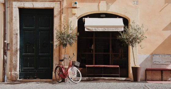 Cele mai bune orașe pentru a merge cu bicicleta în Italia