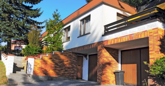 Trasformare il tetto del garage in un terrazzo: come fare e quali permessi chiedere
