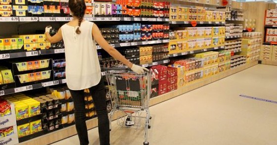 Istat: a giugno marcato aumento fiducia,per consumatori top da 2018