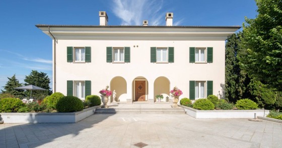 Historic property for sale in Italy