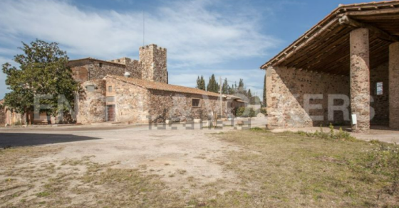 In vendita un castello fortificato del XII secolo con campo da golf vicino a Barcellona per 5 milioni