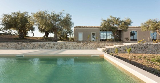 This beautiful farmhouse is Sicily is this week's property
