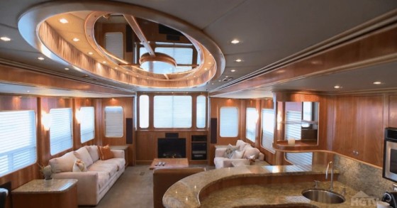 Lo spettacolare camper di Leonardo di Caprio è una vera e propria mini casa di lusso