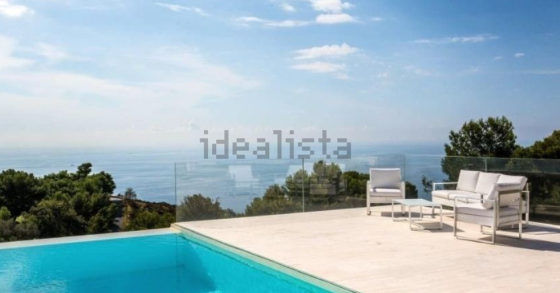 Le più belle case da sogno in vendita a Sanremo con vista mare