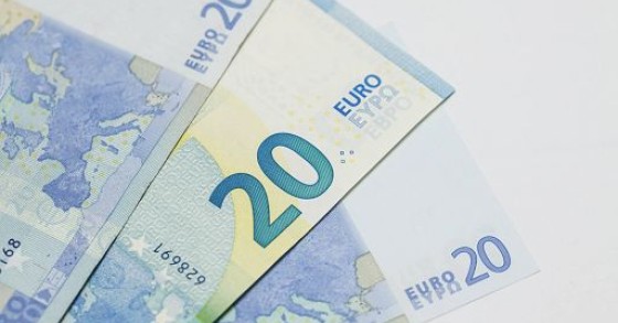 Istat: in 2021 cala propensione risparmio ma sale reddito famiglie