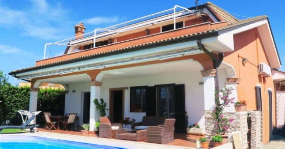 Villas up for auction in Italy