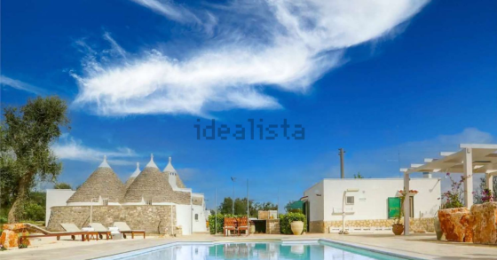 Trulli in vendita da 30.000 euro