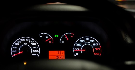 Come risparmiare sulla benzina e consumare di meno