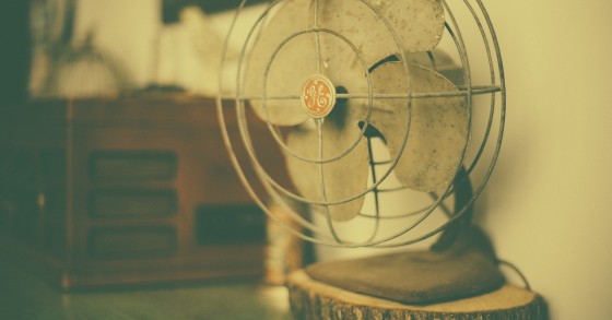 I trucchi per rinfrescare (al meglio) la casa con il ventilatore