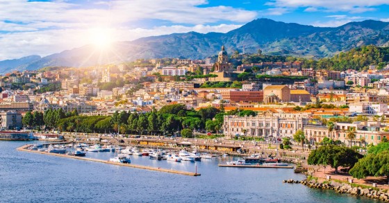 Messine est l'une des villes les plus ensoleillées d'Italie