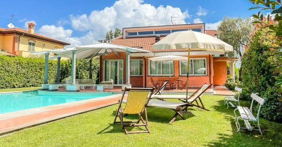 Luxusimmobilie in Forte dei Marmi zu vermieten