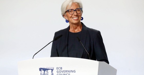 Lagarde, concentrati su lotta a inflazione, non cantare vittoria