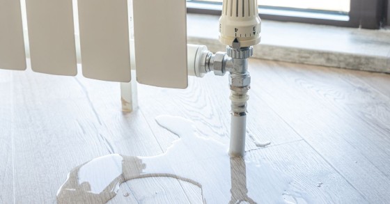 come chiudere un termosifone che perde acqua