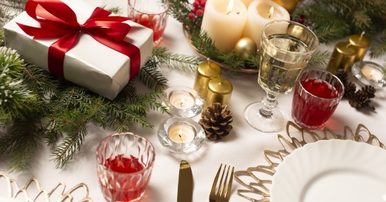 decorare la tavola a natale natura