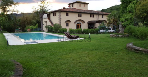 villa in vendita